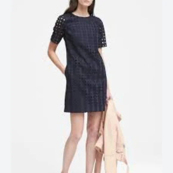 Banana Republic | Dresses | Banana Republic Navy Blue Circle Lace Preppy  Sheath Dress Size 6 | Poshmark